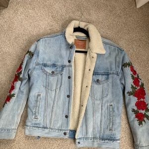 Levi sherpa jean jacket with embroidery